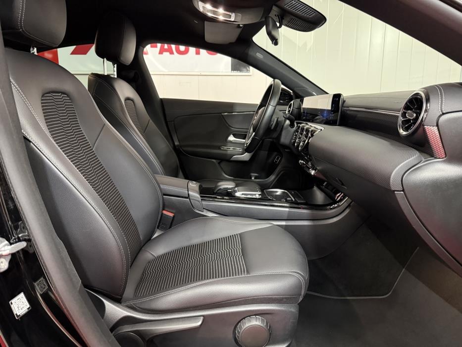 MERCEDES-BENZ CLA 2022