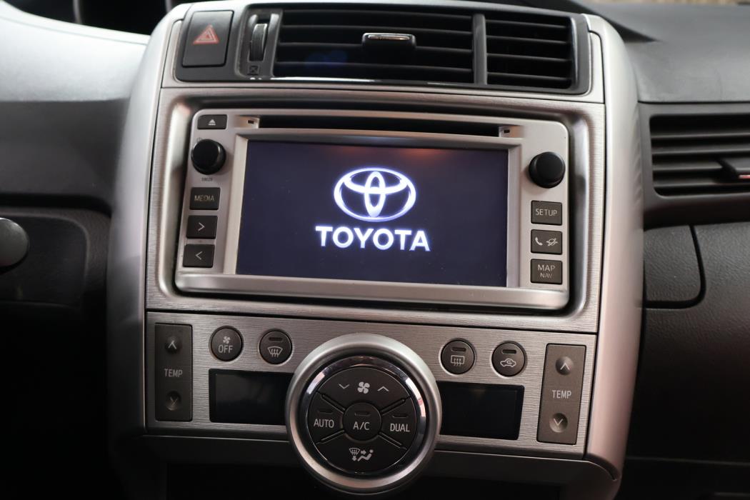 TOYOTA Verso 2012