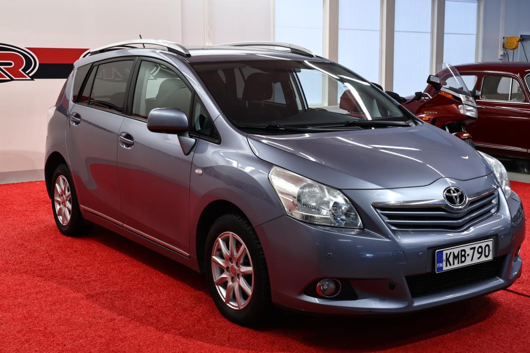 TOYOTA Verso 2012