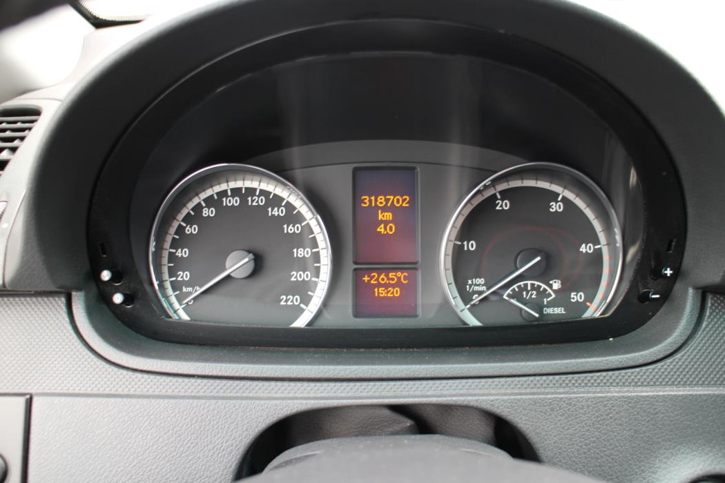 MERCEDES-BENZ Vito 2013