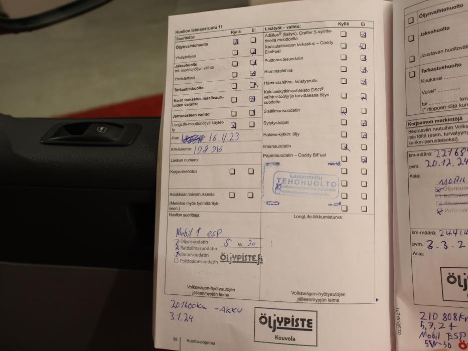 VOLKSWAGEN Transporter 2012