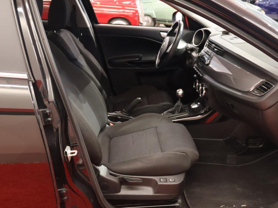 ALFA ROMEO Giulietta 2012