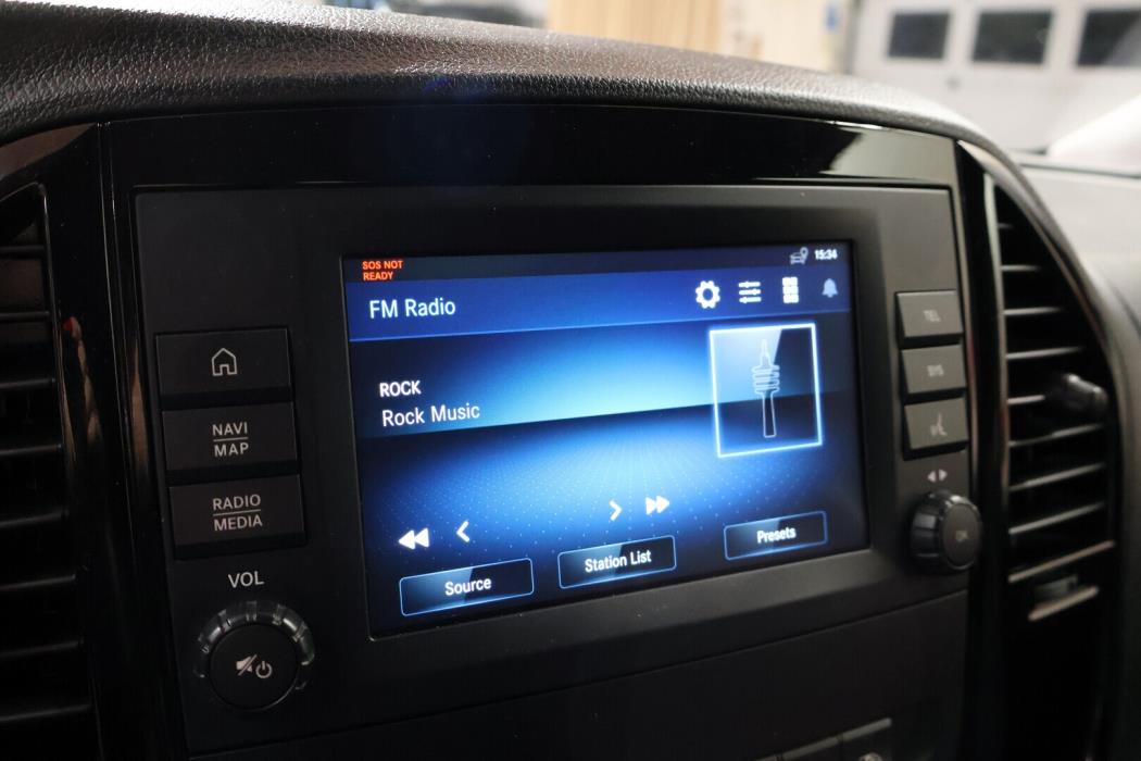 MERCEDES-BENZ VITO 2022