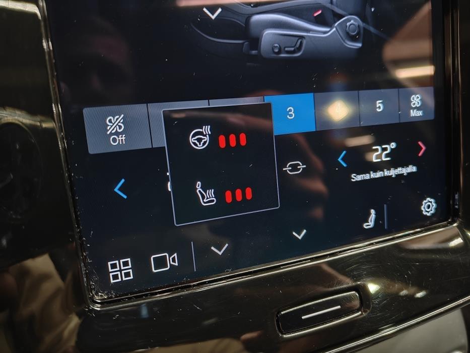 VOLVO C40 2023