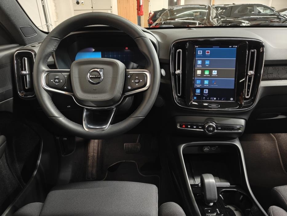 VOLVO C40 2023