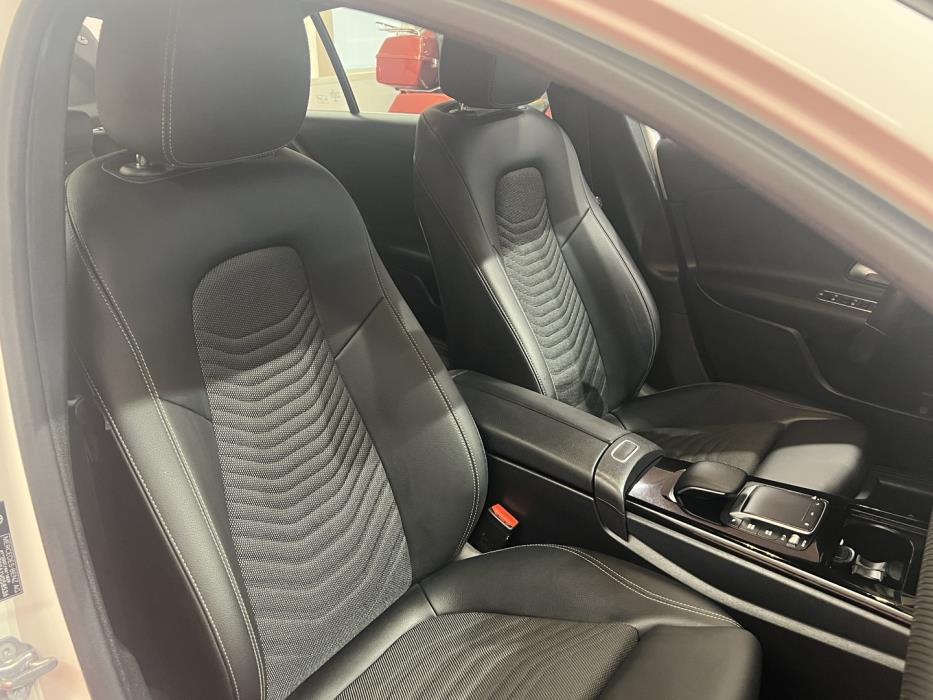 MERCEDES-BENZ A 2020