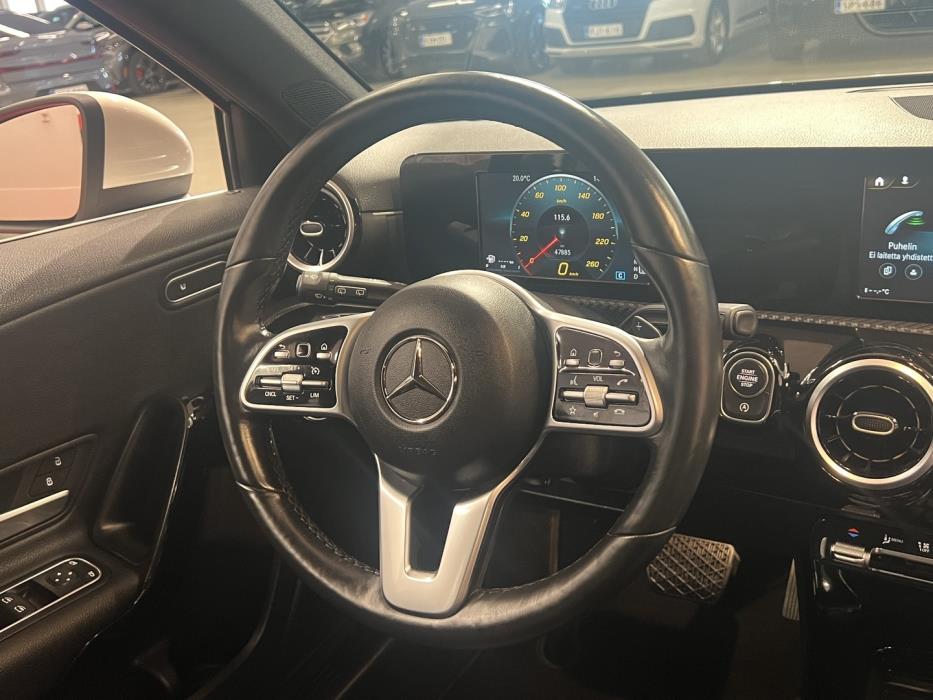 MERCEDES-BENZ A 2020