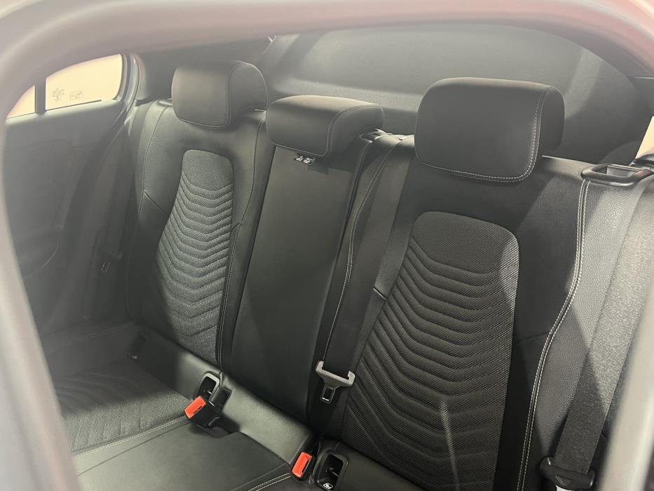 MERCEDES-BENZ A 2020