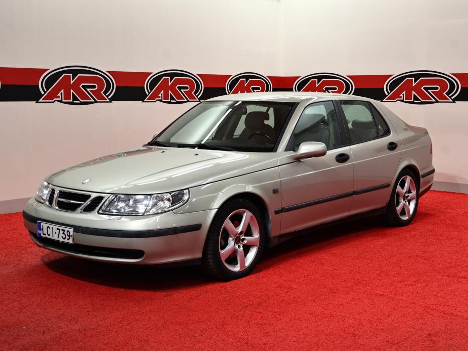 SAAB 9-5 2004