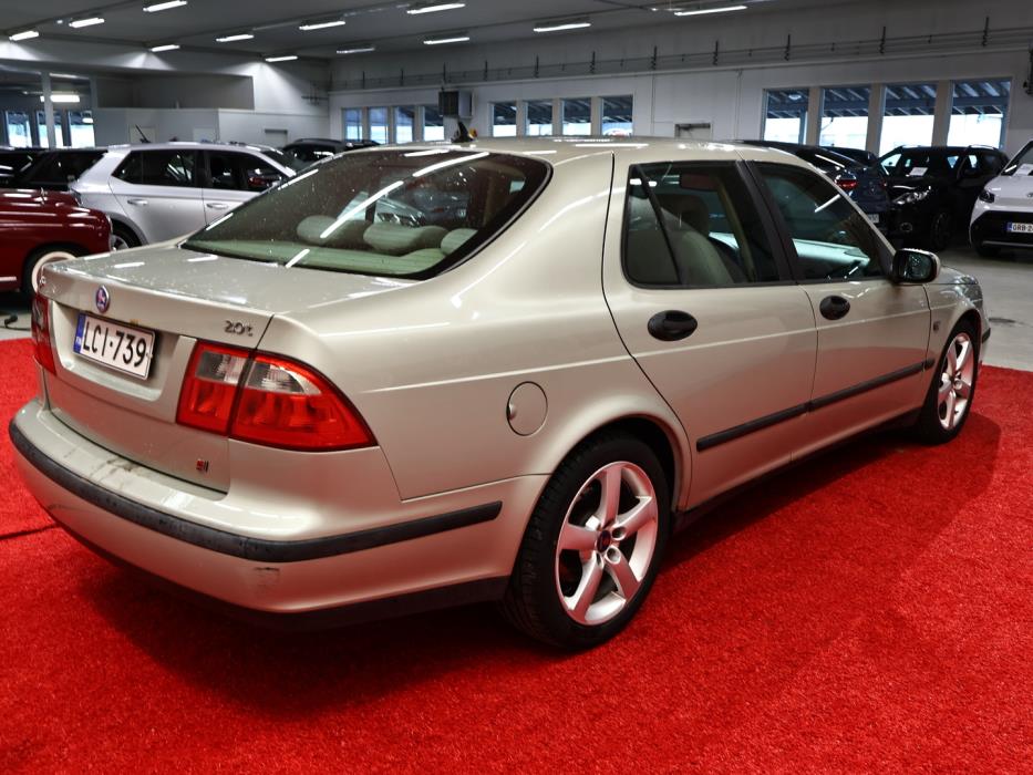 SAAB 9-5 2004