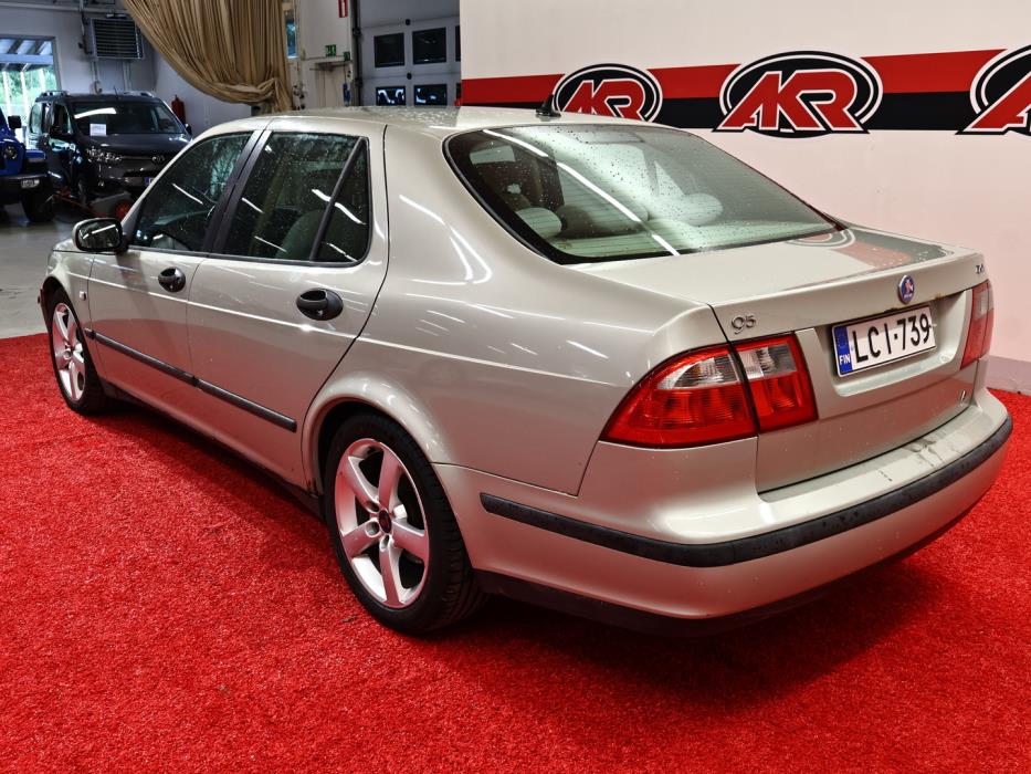 SAAB 9-5 2004