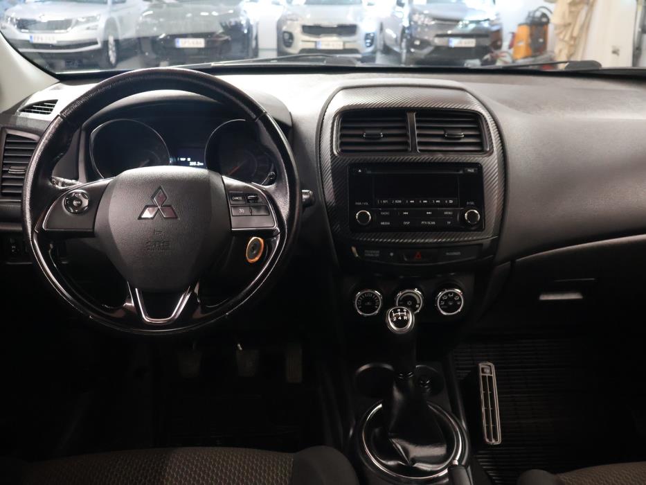 MITSUBISHI ASX 2016