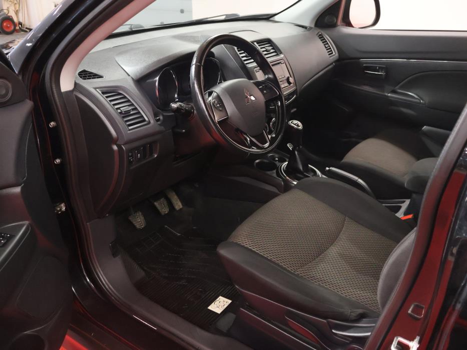 MITSUBISHI ASX 2016