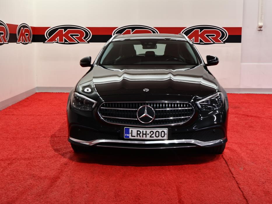 MERCEDES-BENZ E 2021