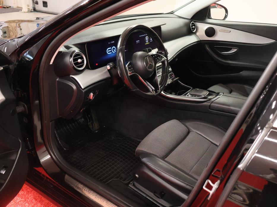 MERCEDES-BENZ E 2021