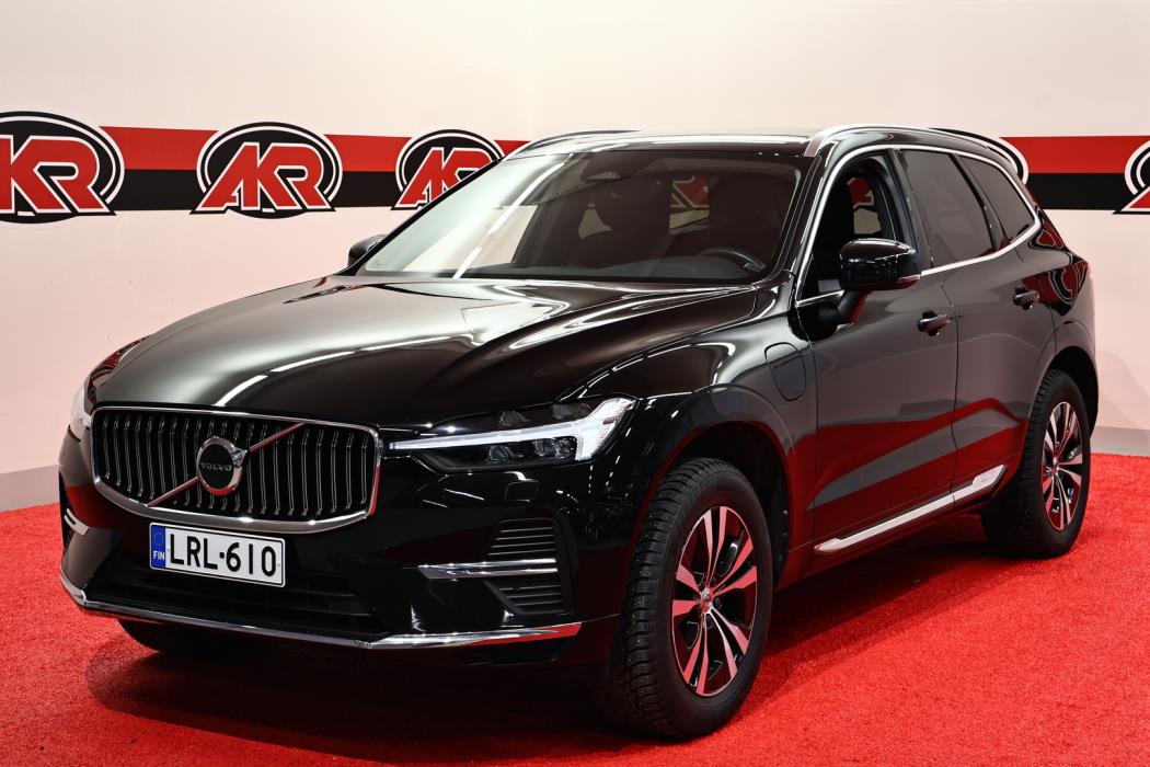 VOLVO XC60 2023