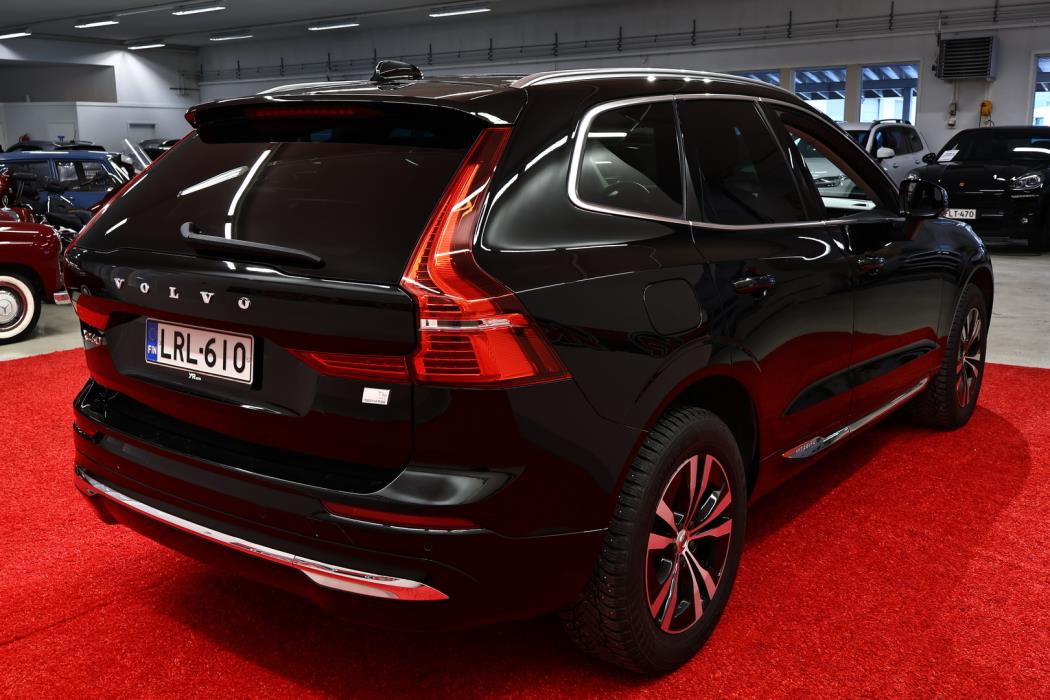 VOLVO XC60 2023
