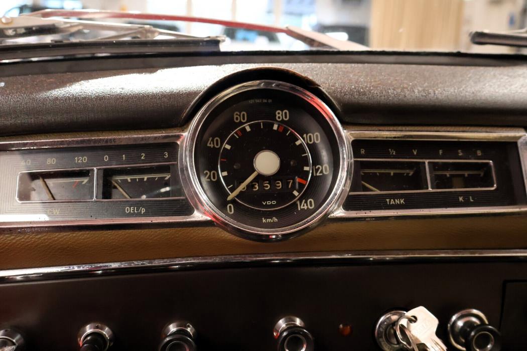 MERCEDES-BENZ 190 1956