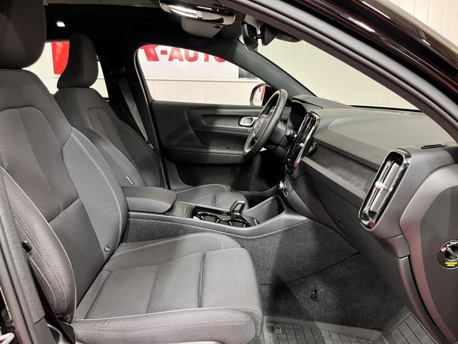 VOLVO C40 2023