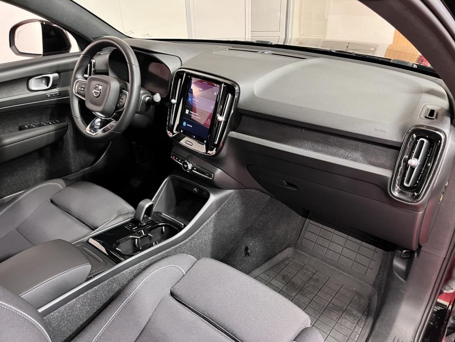 VOLVO C40 2023