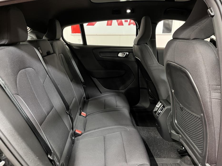 VOLVO C40 2023