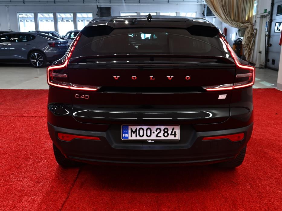 VOLVO C40 2023