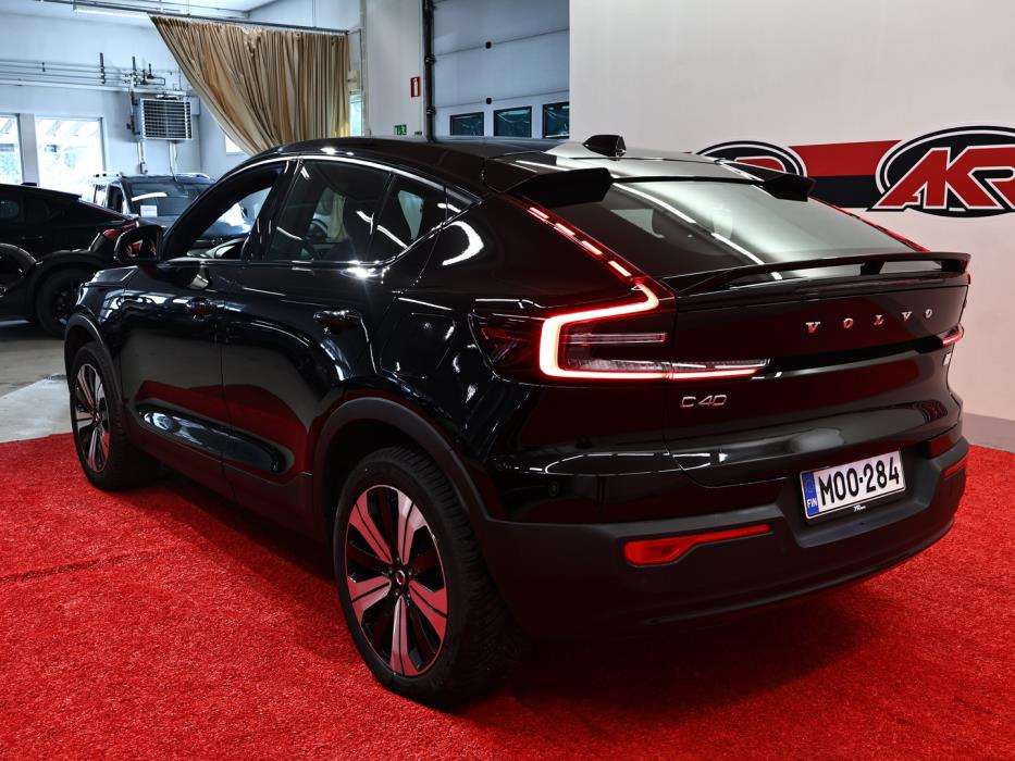 VOLVO C40 2023