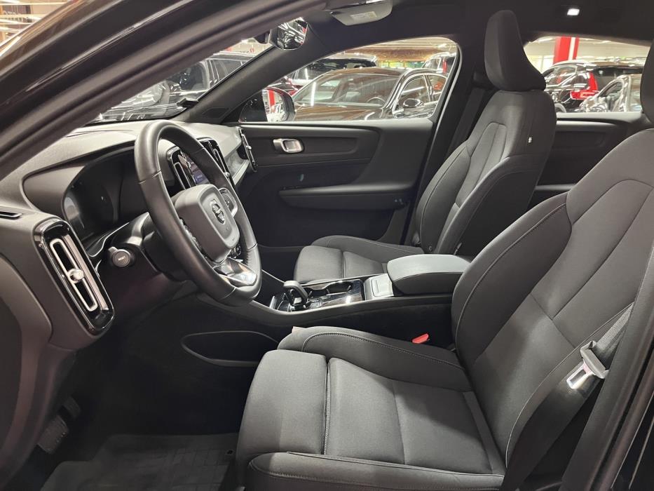 VOLVO C40 2023