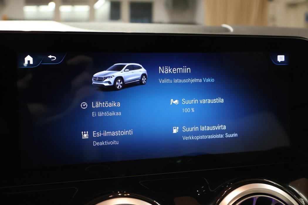 MERCEDES-BENZ EQA 2021