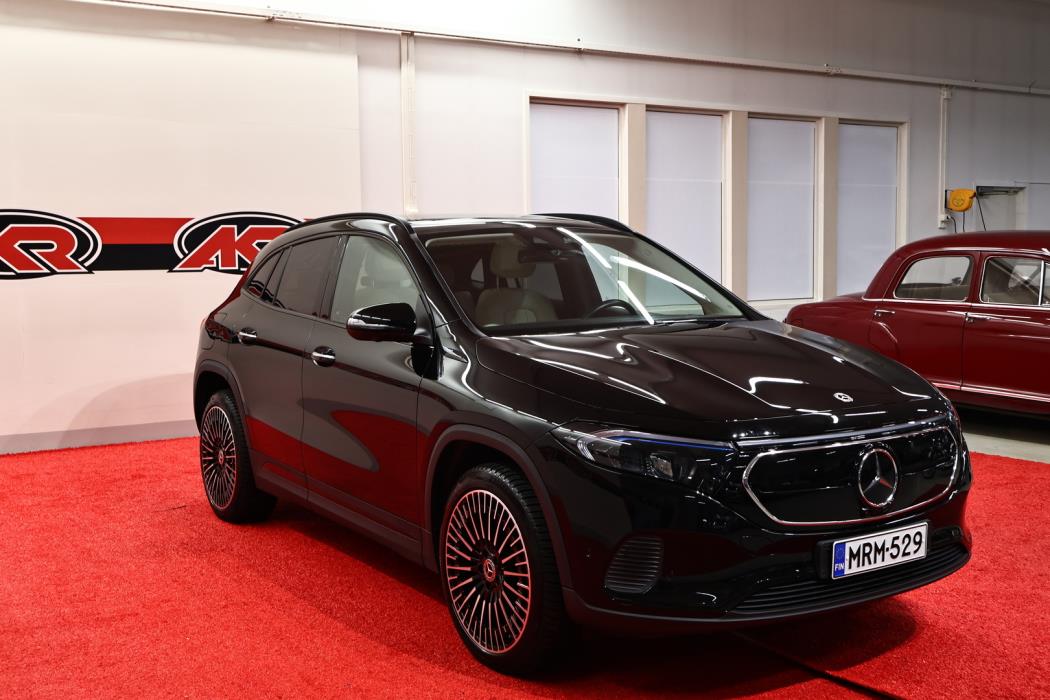 MERCEDES-BENZ EQA 2021