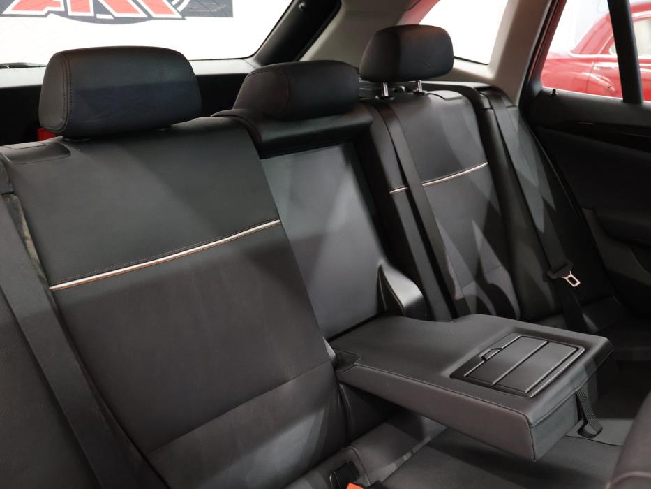 BMW X1 2012