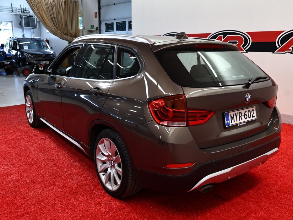 BMW X1 2012