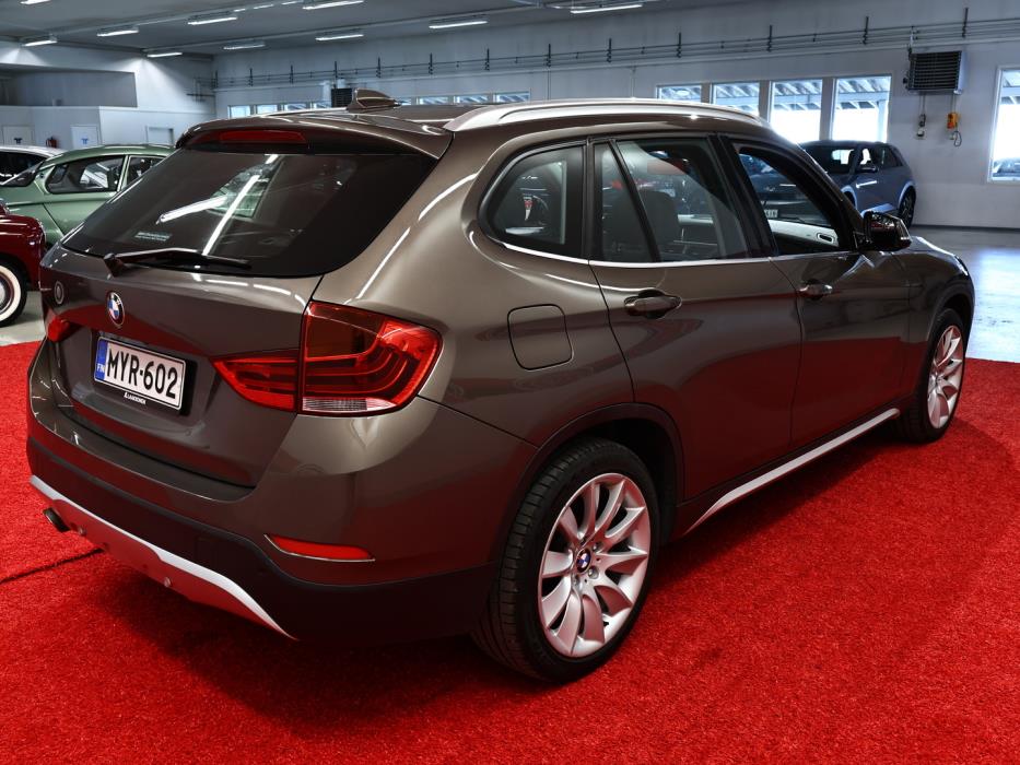 BMW X1 2012