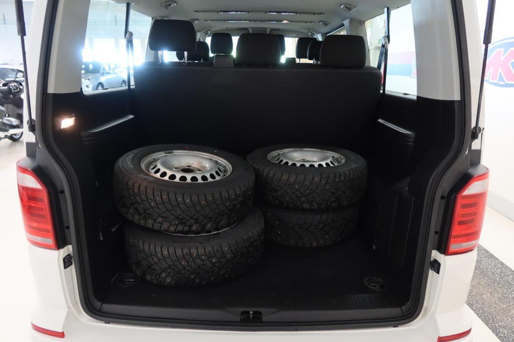 VOLKSWAGEN Caravelle 2018