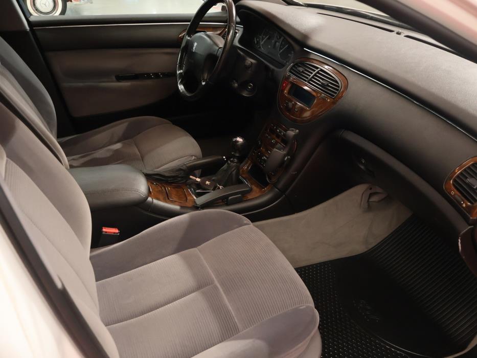 PEUGEOT 607 2003