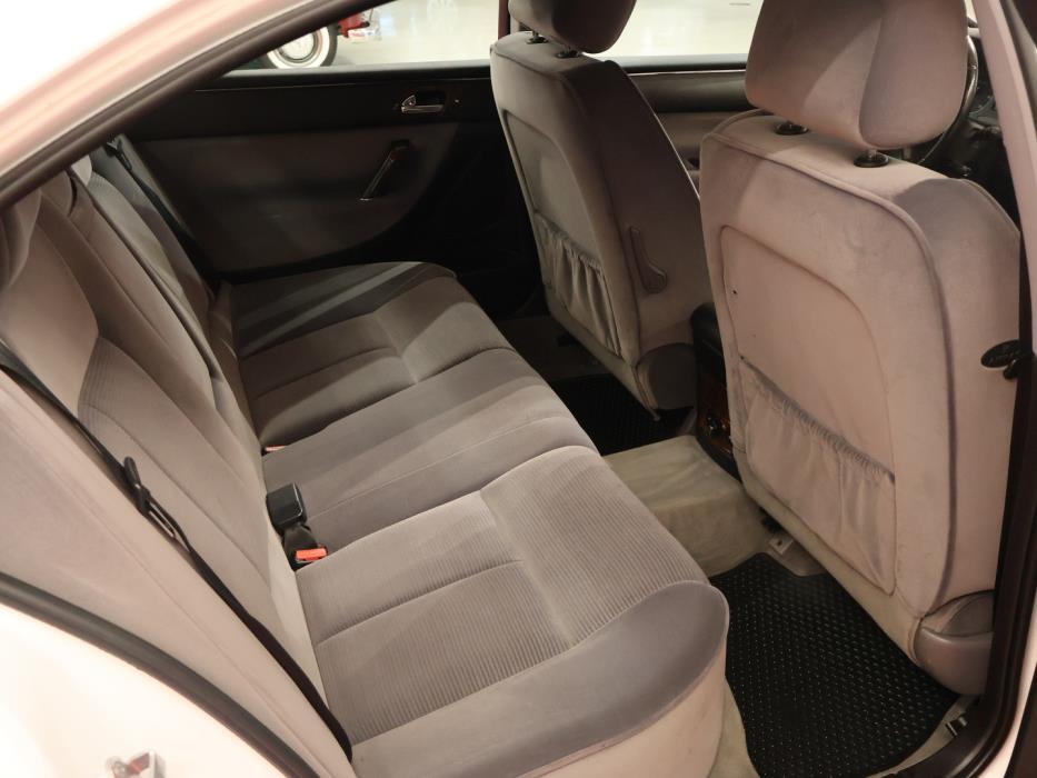 PEUGEOT 607 2003