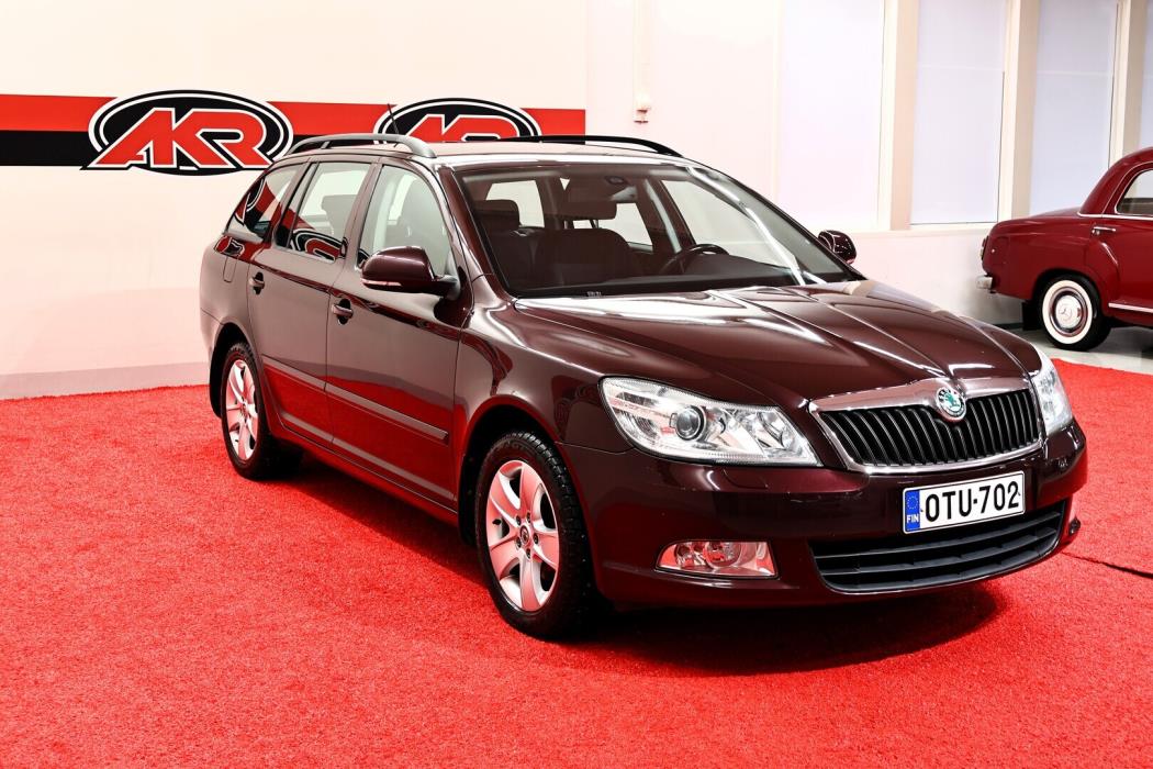 SKODA Octavia 2013