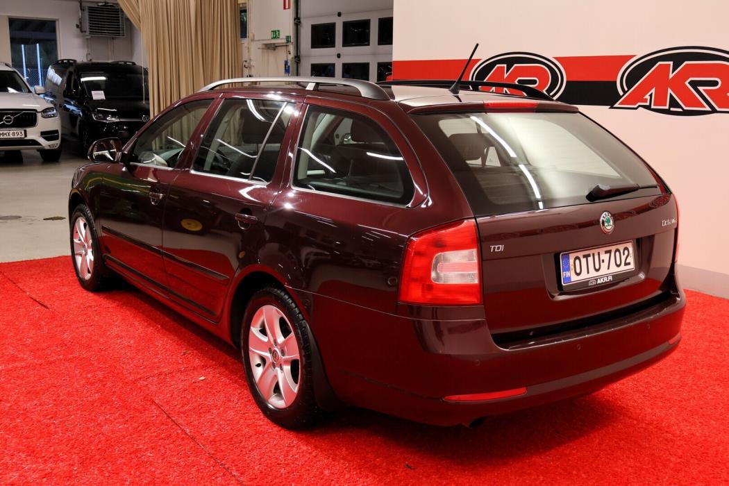 SKODA Octavia 2013