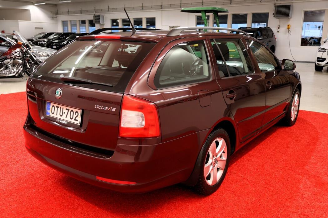 SKODA Octavia 2013