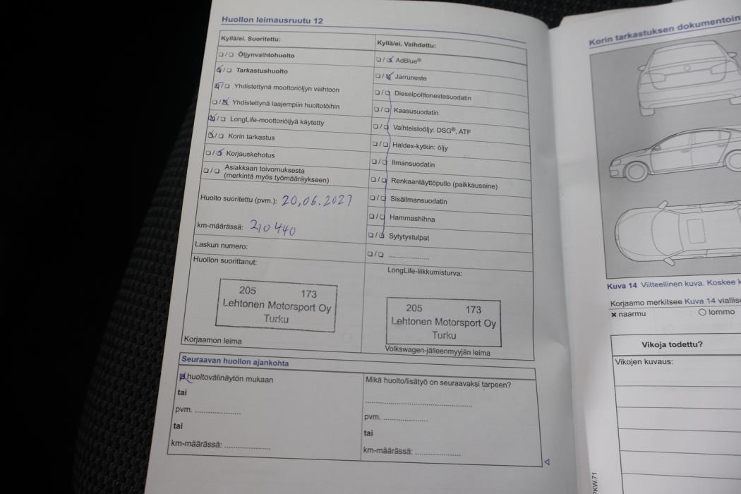 VOLKSWAGEN Passat 2014