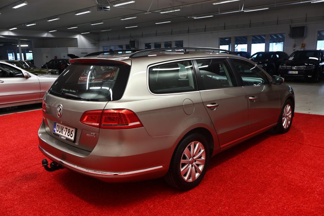 VOLKSWAGEN Passat 2014
