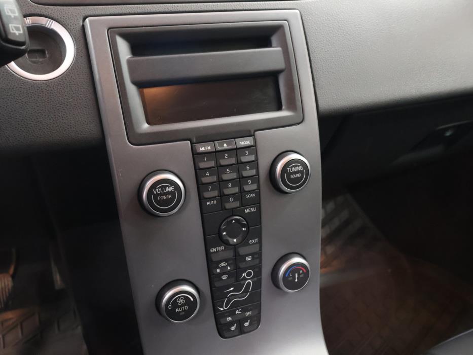 VOLVO V50 2010