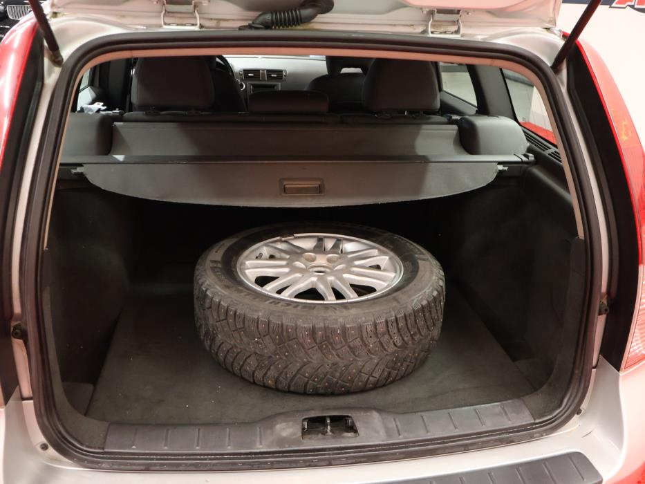 VOLVO V50 2010