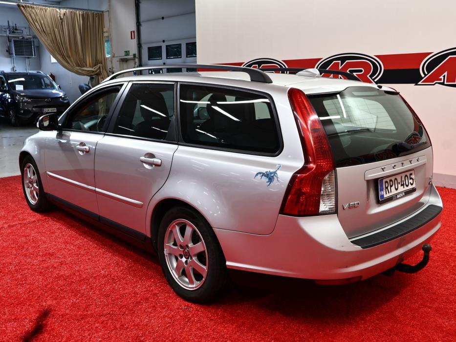 VOLVO V50 2010