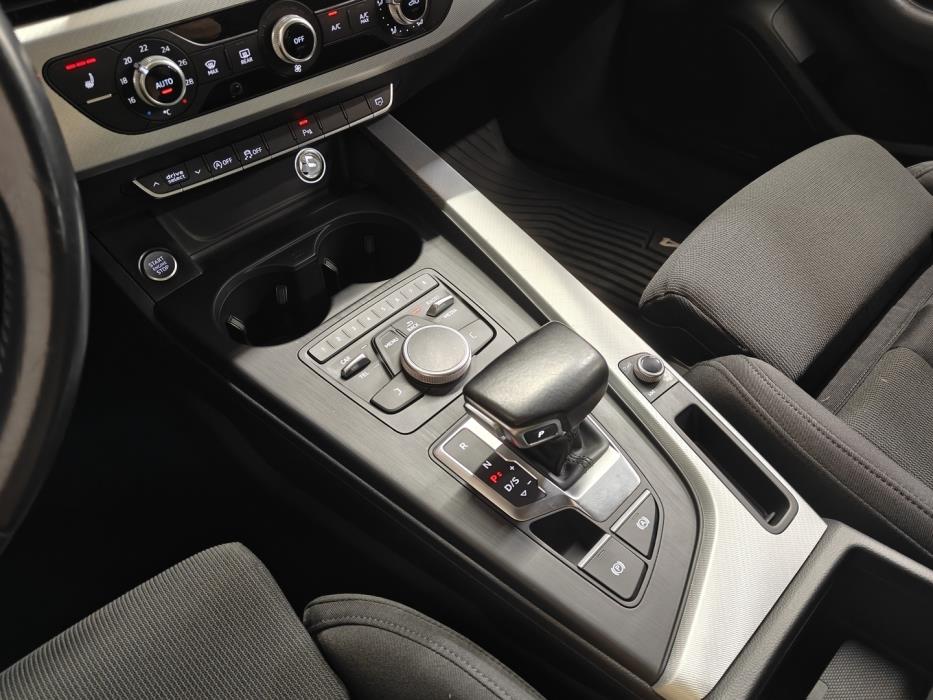 AUDI A4 2016