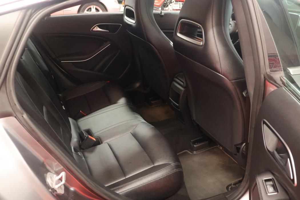 MERCEDES-BENZ CLA 2015