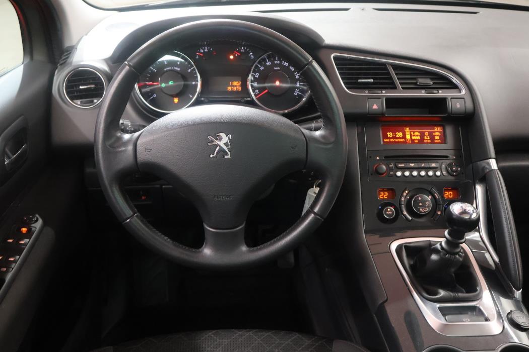 PEUGEOT 3008 2016