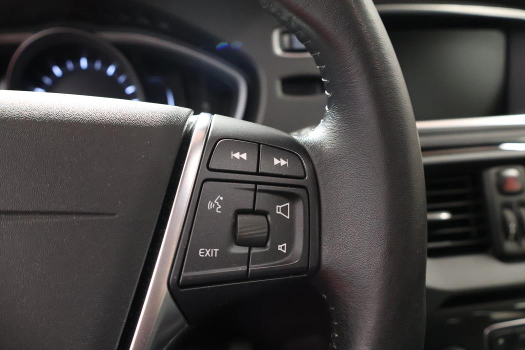 VOLVO V40 Cross Country 2018