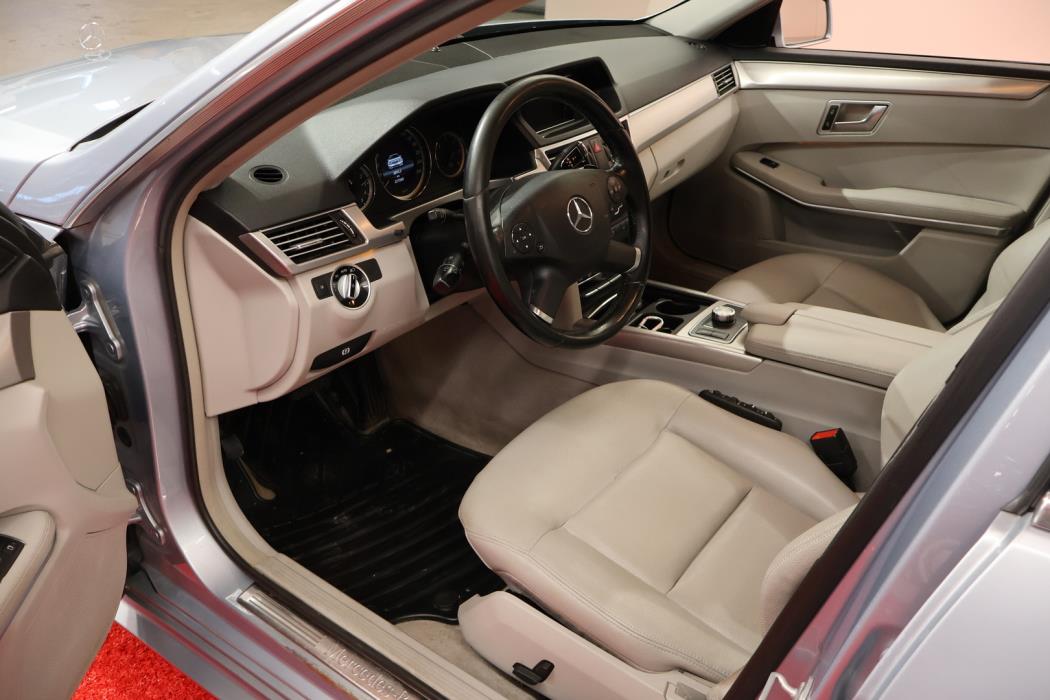 MERCEDES-BENZ E 2013