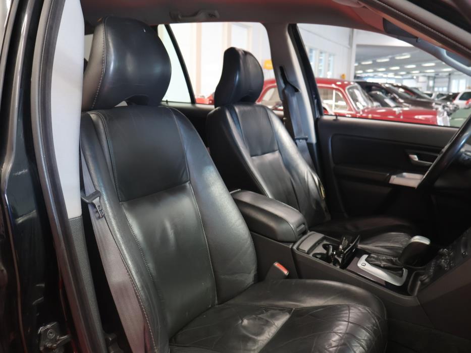 VOLVO XC90 2003